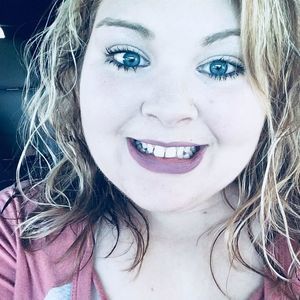 Meet your Posher, Nadia